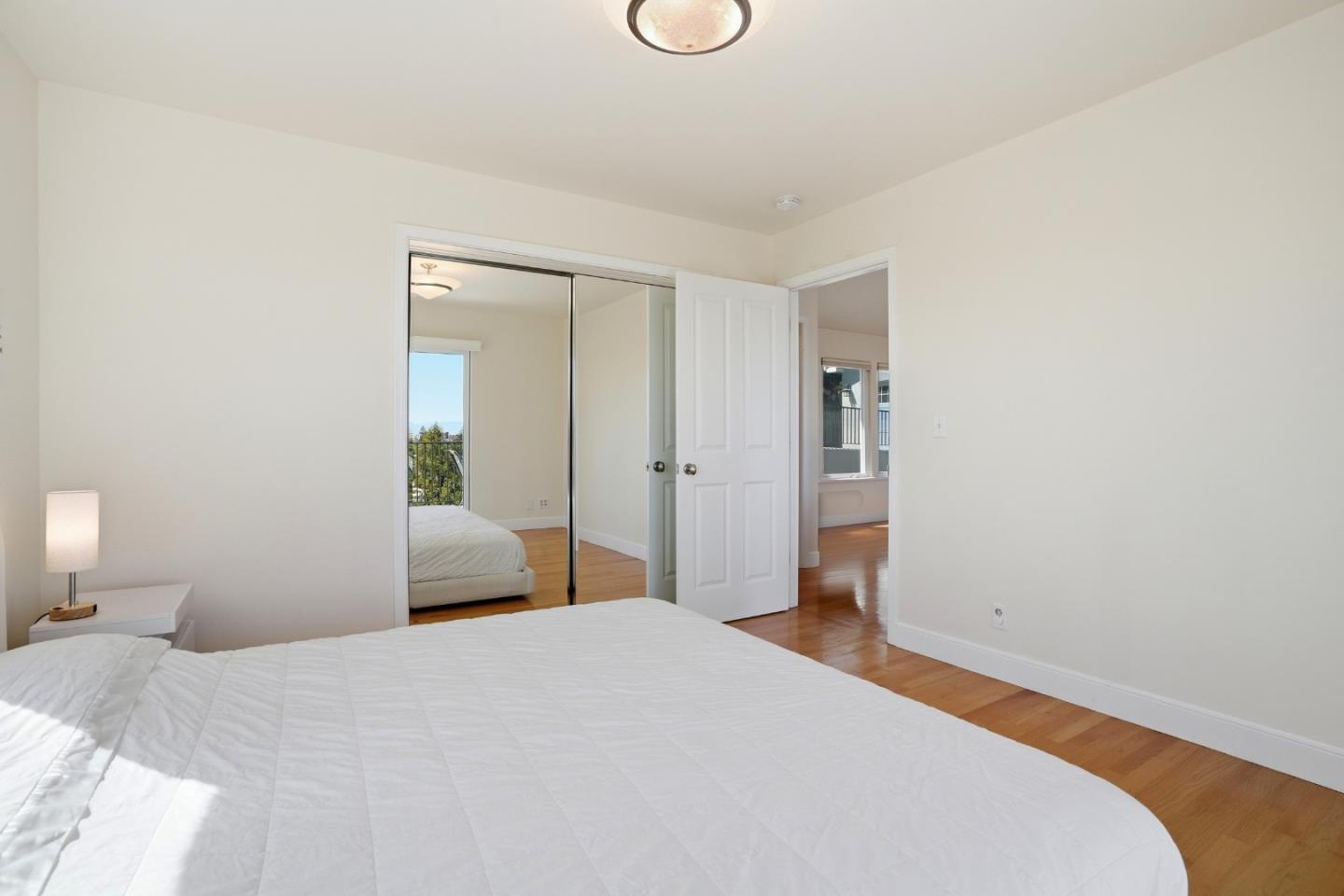 Detail Gallery Image 16 of 28 For 531 Upland Rd, Redwood City,  CA 94062 - 1 Beds | 1 Baths