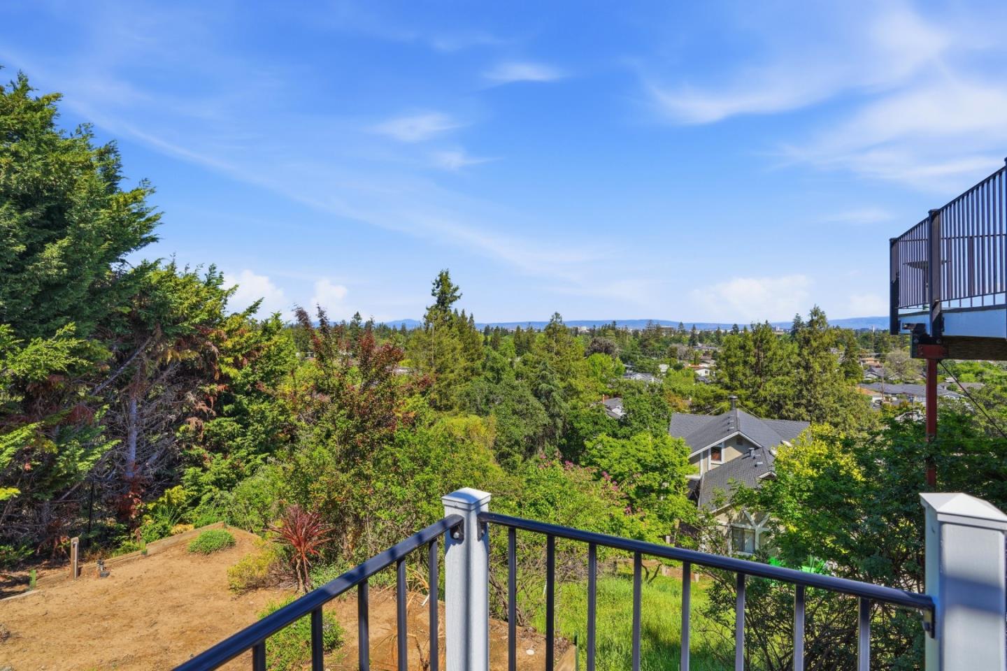 Detail Gallery Image 25 of 28 For 531 Upland Rd, Redwood City,  CA 94062 - 1 Beds | 1 Baths