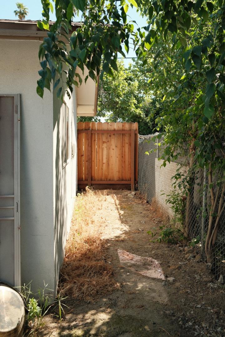 Detail Gallery Image 18 of 31 For 101 Maple St, Modesto,  CA 95351 - 4 Beds | 2 Baths