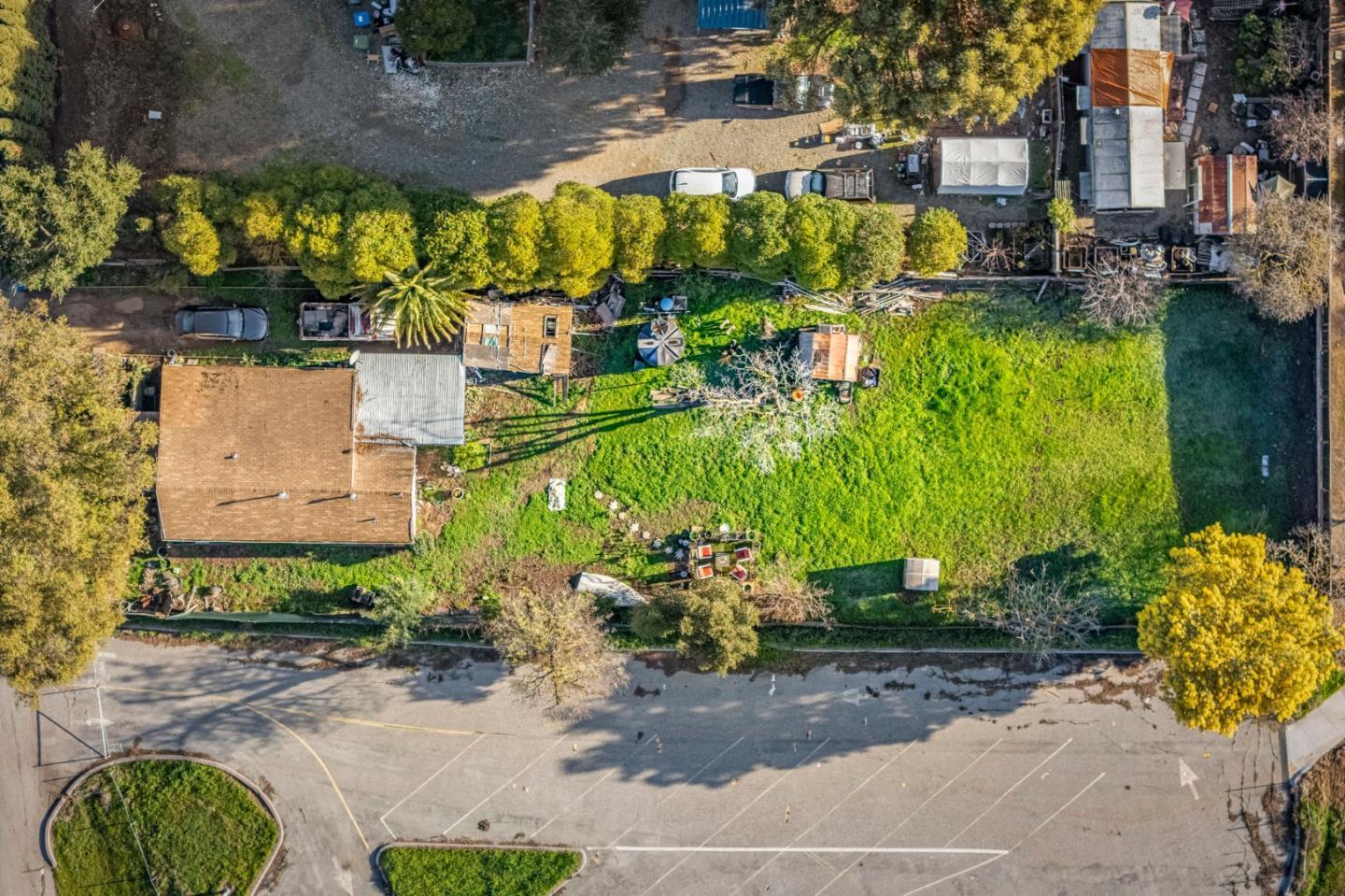 Detail Gallery Image 4 of 5 For 330 Tilton Ave, Morgan Hill,  CA 95037 - 3 Beds | 1 Baths