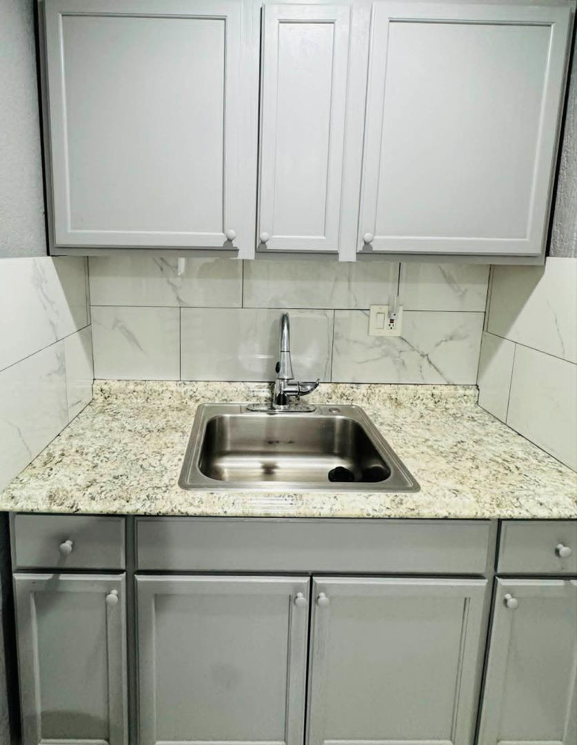 Detail Gallery Image 13 of 26 For 1227 Letitia Ct, San Jose,  CA 95122 - 3 Beds | 2 Baths