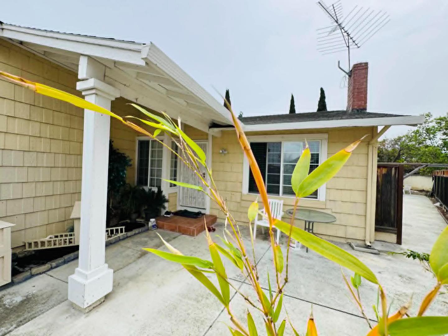 Detail Gallery Image 15 of 26 For 1227 Letitia Ct, San Jose,  CA 95122 - 3 Beds | 2 Baths