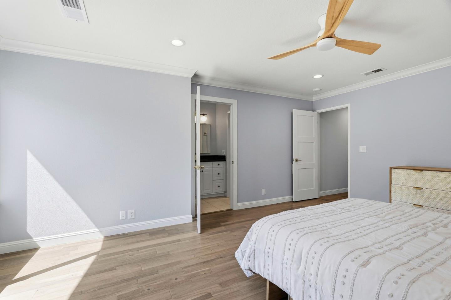 Detail Gallery Image 31 of 50 For 7472 Gresham Ct, San Jose,  CA 95139 - 5 Beds | 3 Baths