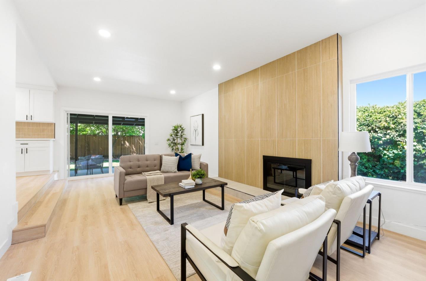 Detail Gallery Image 12 of 40 For 1106 Coyote Rd, San Jose,  CA 95111 - 4 Beds | 2/1 Baths