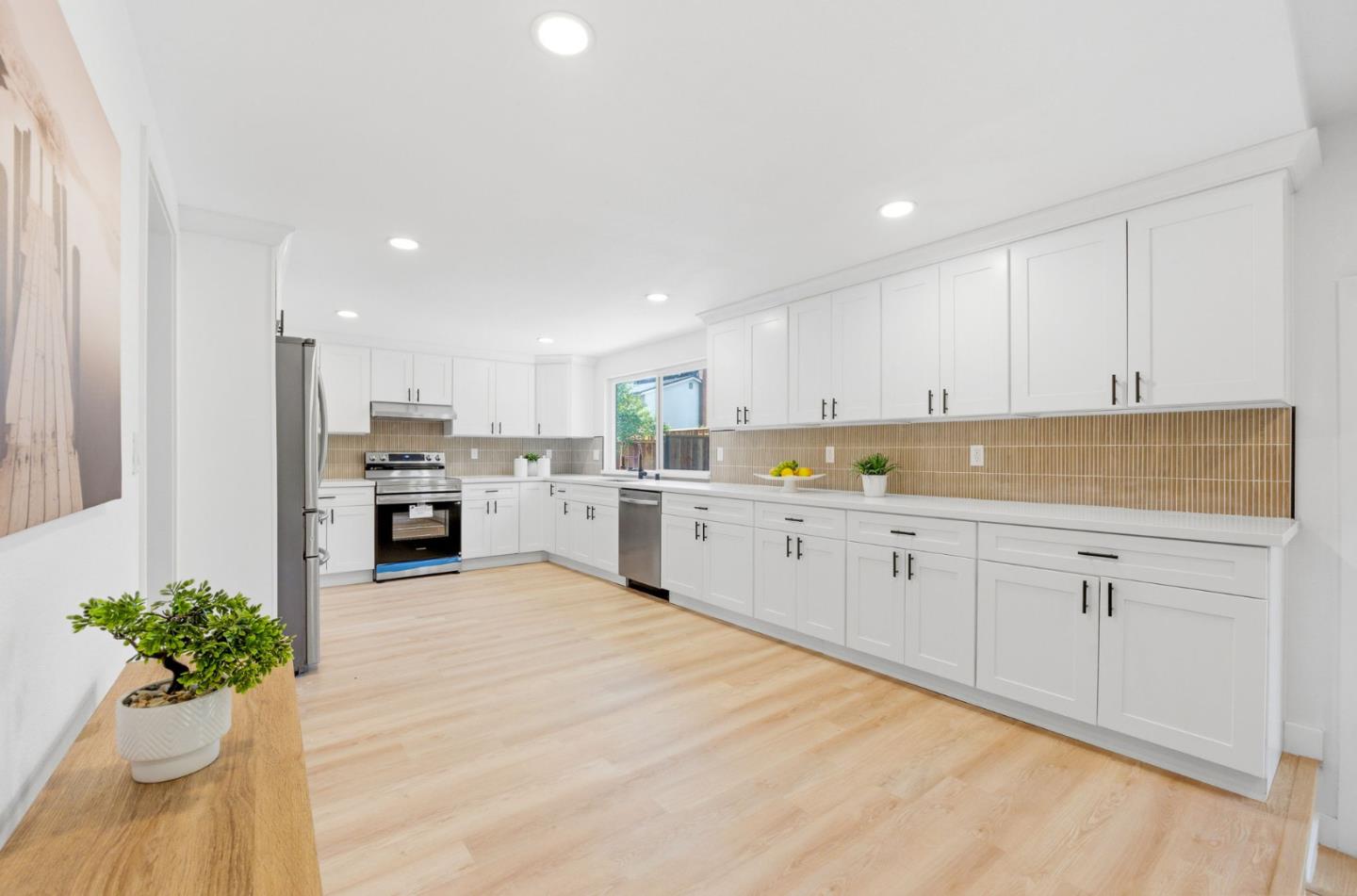 Detail Gallery Image 15 of 40 For 1106 Coyote Rd, San Jose,  CA 95111 - 4 Beds | 2/1 Baths