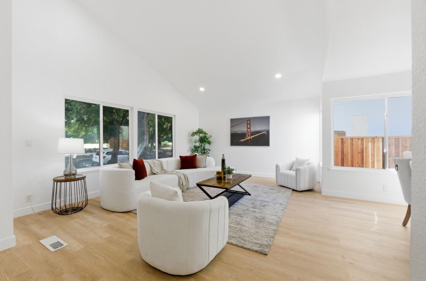 Detail Gallery Image 5 of 40 For 1106 Coyote Rd, San Jose,  CA 95111 - 4 Beds | 2/1 Baths