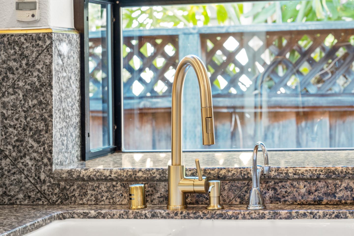 Detail Gallery Image 21 of 62 For 537 Mountain View Ave, Mountain View,  CA 94041 - 4 Beds | 3 Baths