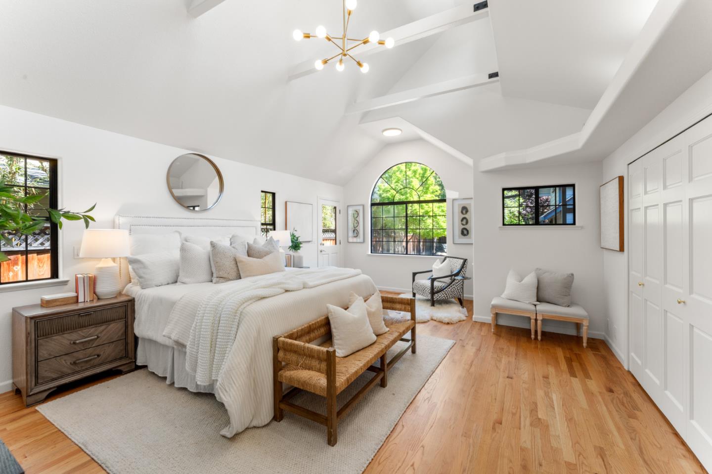 Detail Gallery Image 23 of 62 For 537 Mountain View Ave, Mountain View,  CA 94041 - 4 Beds | 3 Baths