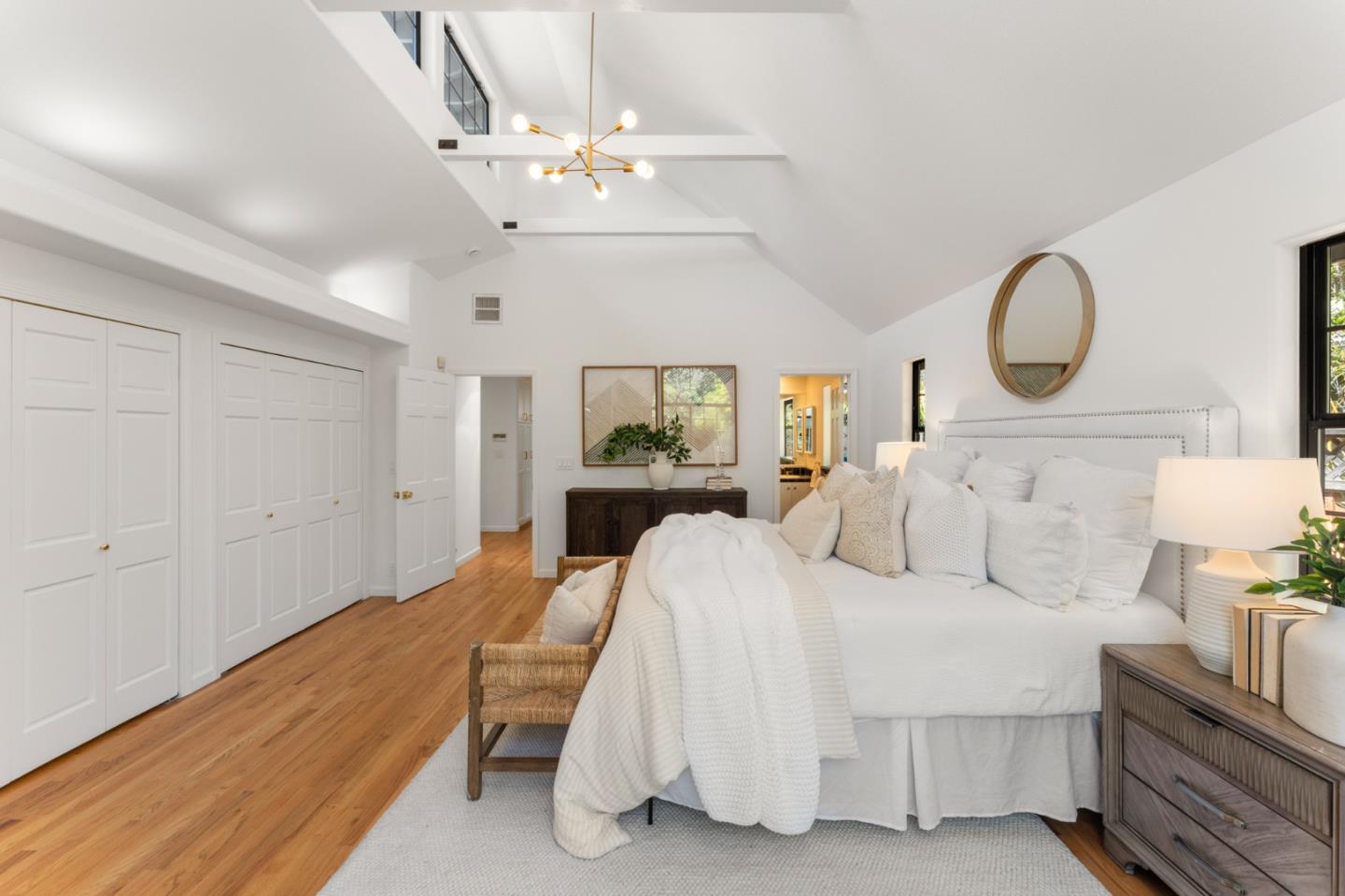 Detail Gallery Image 27 of 62 For 537 Mountain View Ave, Mountain View,  CA 94041 - 4 Beds | 3 Baths