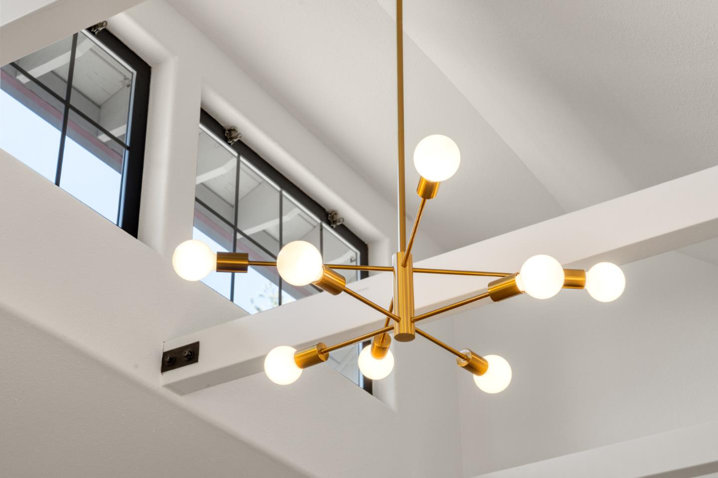 Detail Gallery Image 28 of 62 For 537 Mountain View Ave, Mountain View,  CA 94041 - 4 Beds | 3 Baths