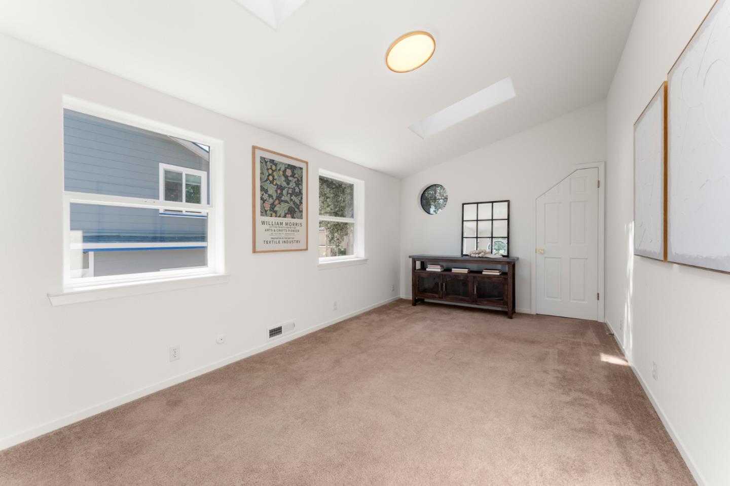 Detail Gallery Image 45 of 62 For 537 Mountain View Ave, Mountain View,  CA 94041 - 4 Beds | 3 Baths