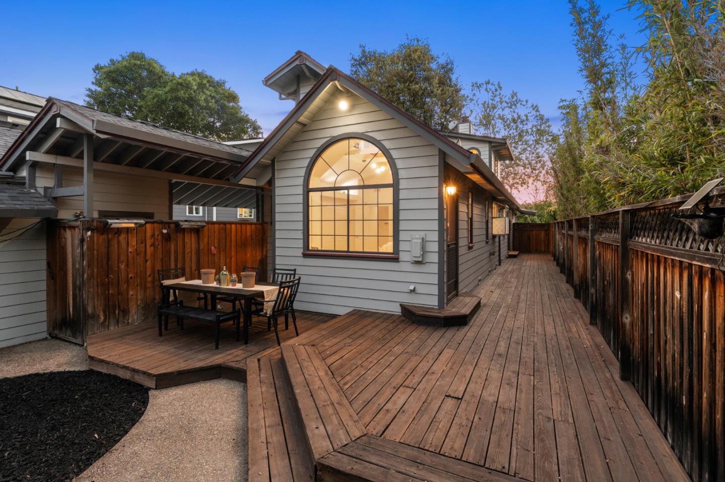 Detail Gallery Image 47 of 62 For 537 Mountain View Ave, Mountain View,  CA 94041 - 4 Beds | 3 Baths