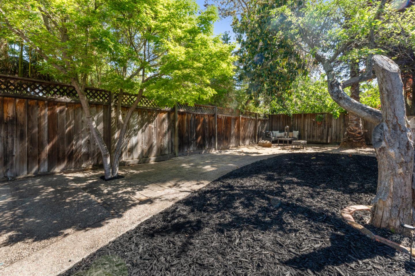 Detail Gallery Image 51 of 62 For 537 Mountain View Ave, Mountain View,  CA 94041 - 4 Beds | 3 Baths