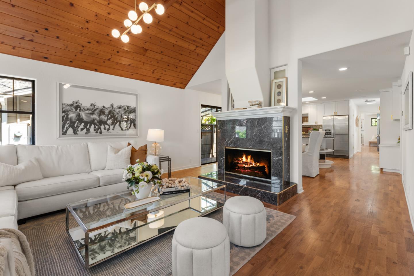 Detail Gallery Image 7 of 62 For 537 Mountain View Ave, Mountain View,  CA 94041 - 4 Beds | 3 Baths