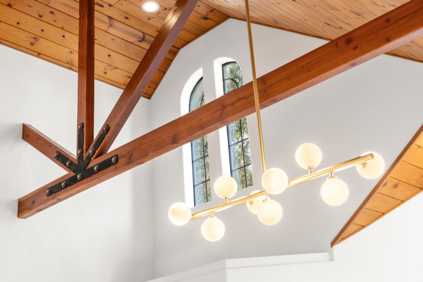 Detail Gallery Image 8 of 62 For 537 Mountain View Ave, Mountain View,  CA 94041 - 4 Beds | 3 Baths