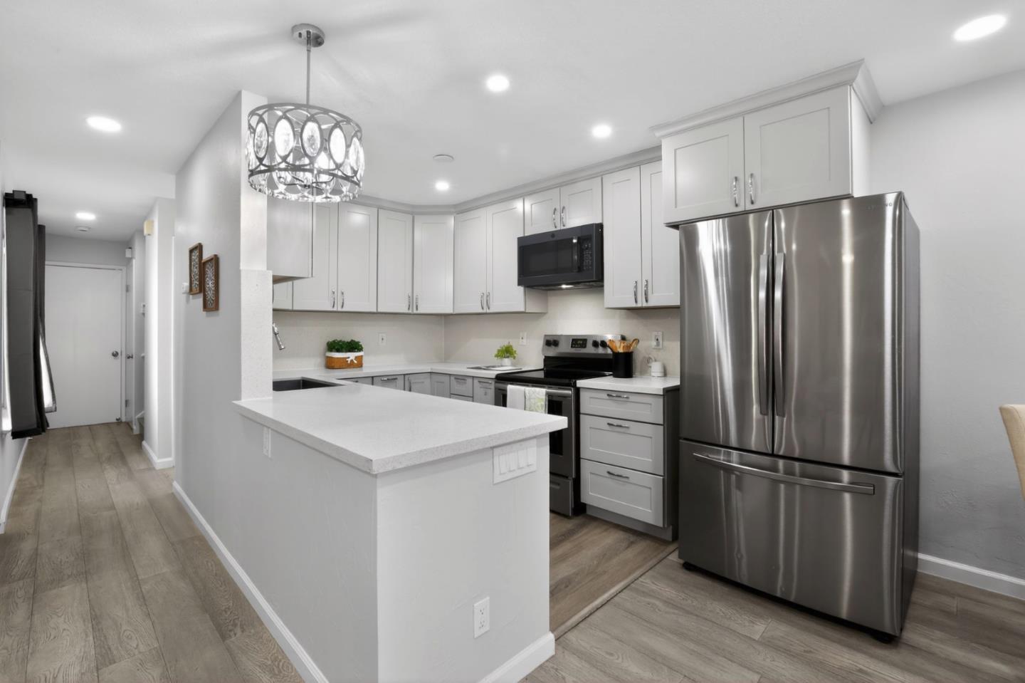 Photo #9: ML82042015 Listing: Photo #9