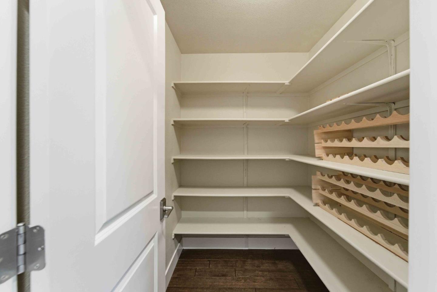 Detail Gallery Image 18 of 59 For 1661 Longmeadow Ct, Gilroy,  CA 95020 - 5 Beds | 3 Baths