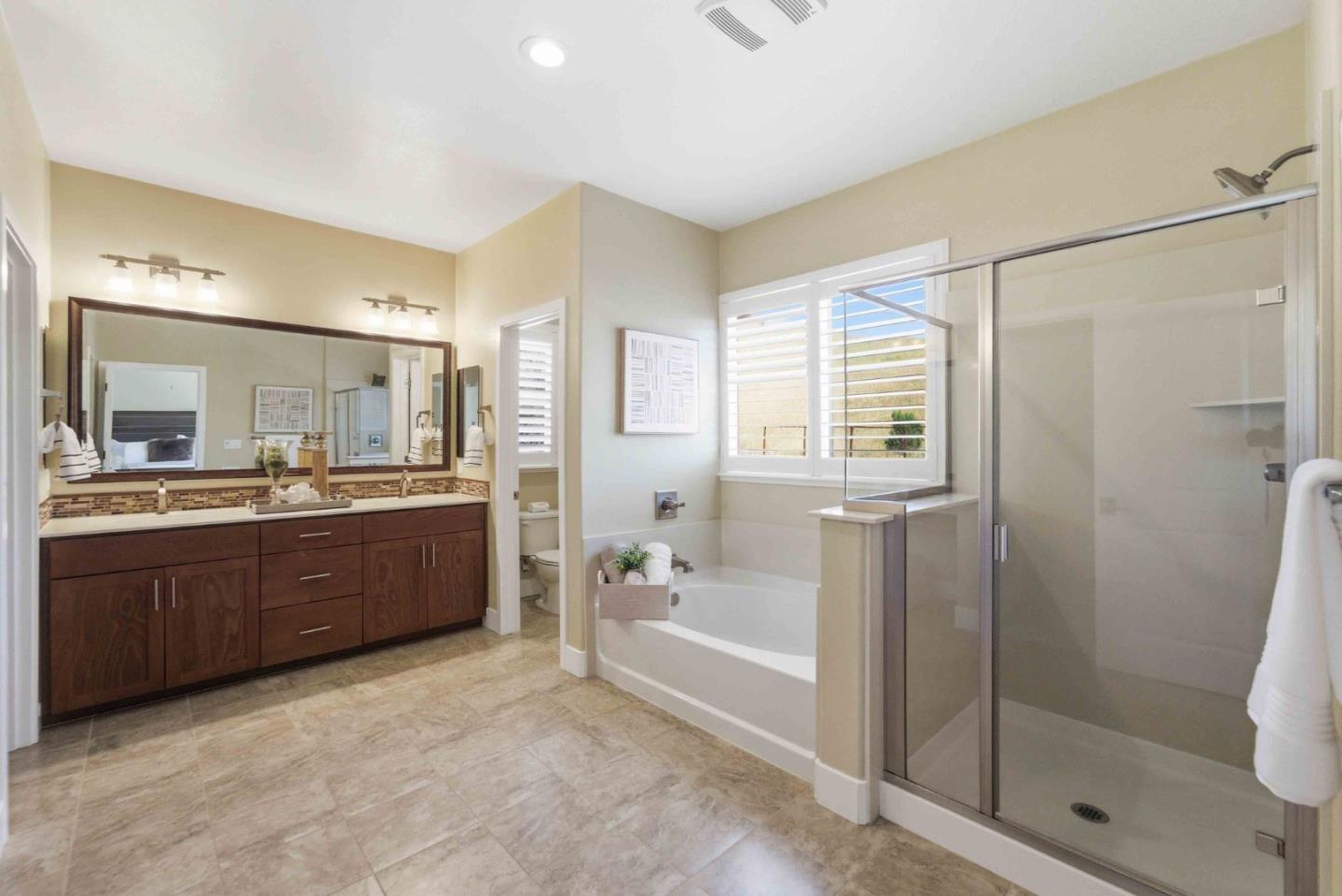 Detail Gallery Image 20 of 59 For 1661 Longmeadow Ct, Gilroy,  CA 95020 - 5 Beds | 3 Baths