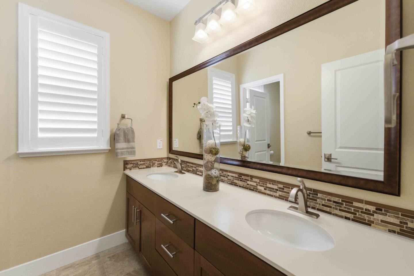 Detail Gallery Image 24 of 59 For 1661 Longmeadow Ct, Gilroy,  CA 95020 - 5 Beds | 3 Baths