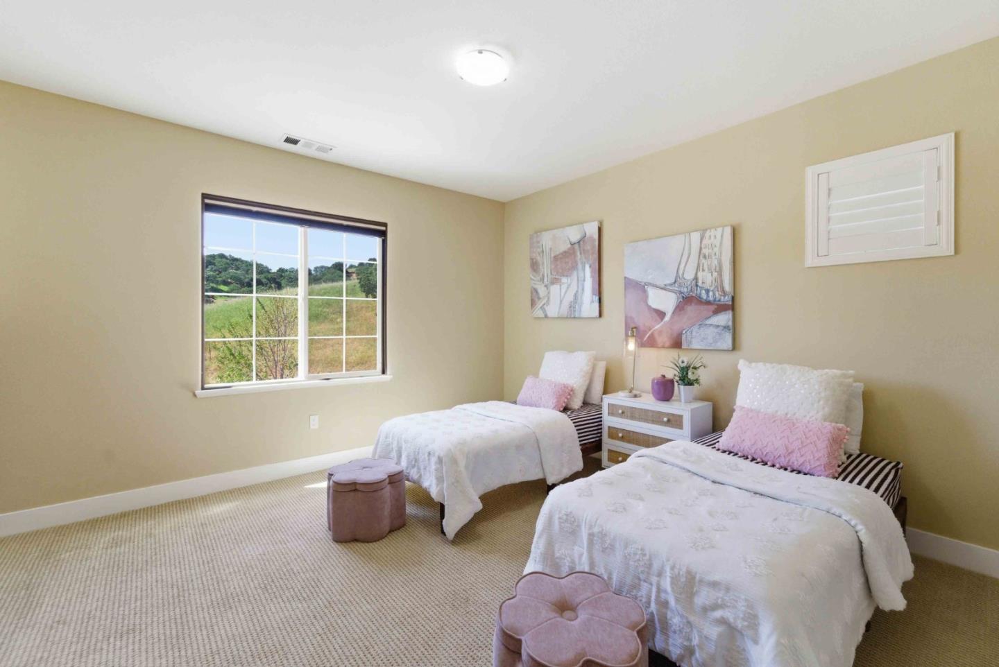 Detail Gallery Image 26 of 59 For 1661 Longmeadow Ct, Gilroy,  CA 95020 - 5 Beds | 3 Baths