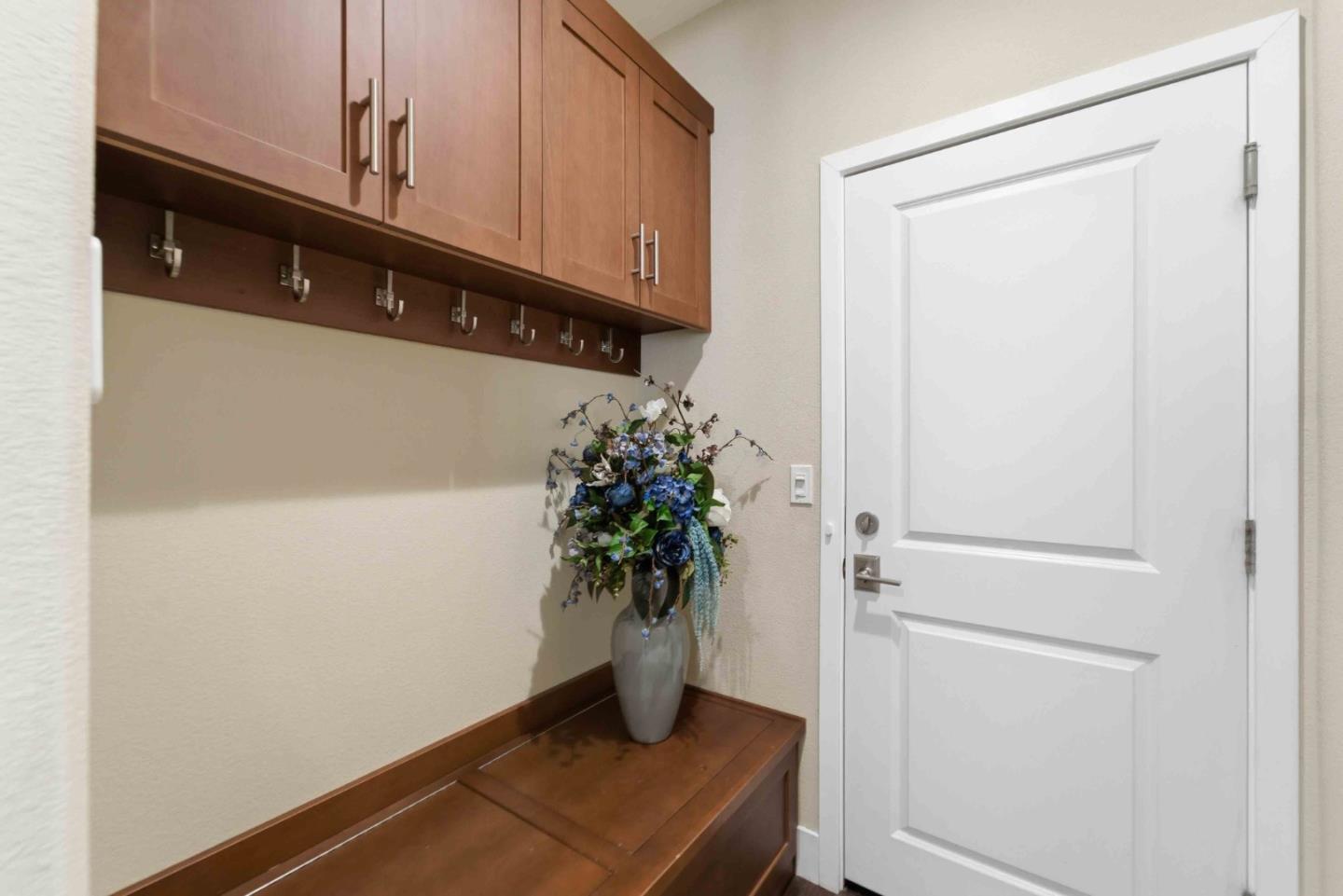 Detail Gallery Image 34 of 59 For 1661 Longmeadow Ct, Gilroy,  CA 95020 - 5 Beds | 3 Baths