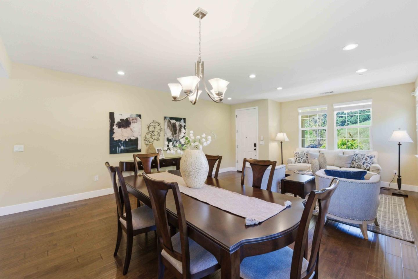 Detail Gallery Image 5 of 59 For 1661 Longmeadow Ct, Gilroy,  CA 95020 - 5 Beds | 3 Baths