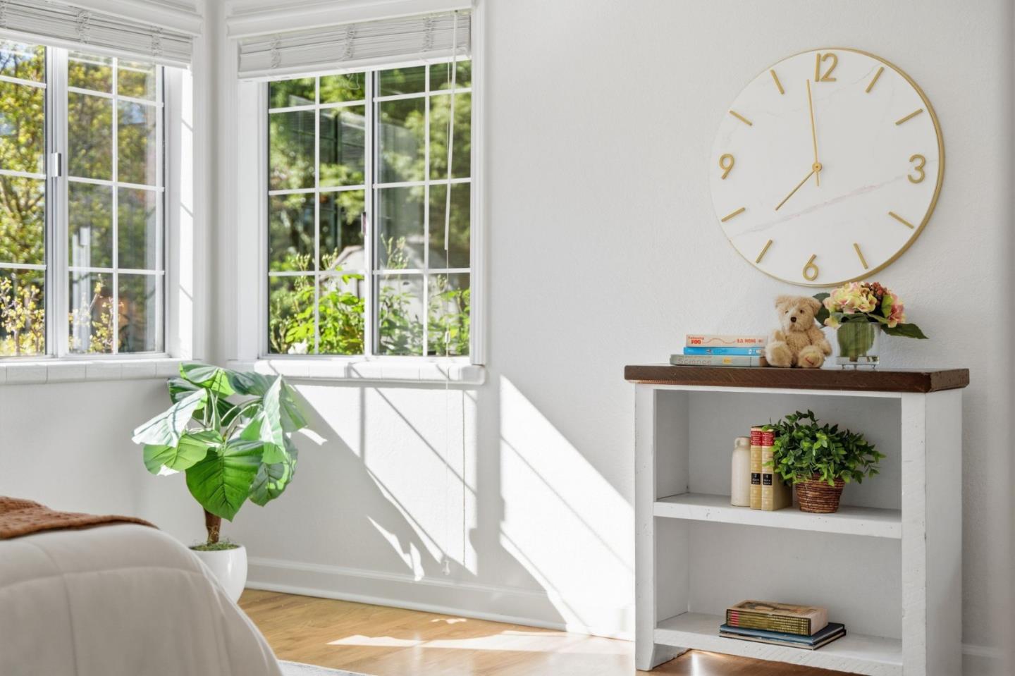 Detail Gallery Image 21 of 39 For 20571 Sunrise Dr, Cupertino,  CA 95014 - 3 Beds | 1 Baths