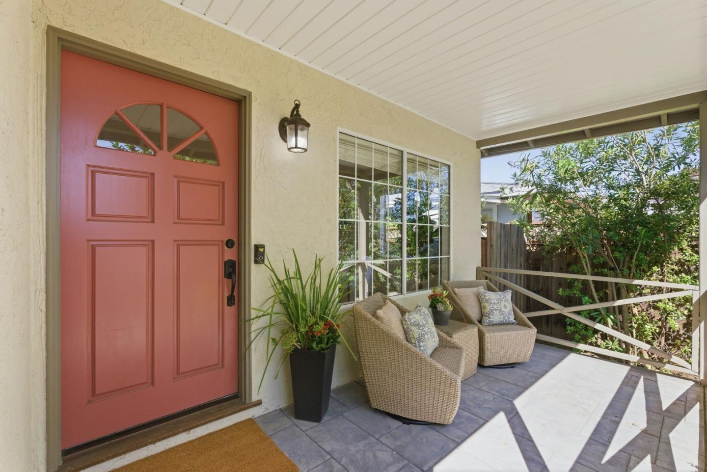 Detail Gallery Image 3 of 39 For 20571 Sunrise Dr, Cupertino,  CA 95014 - 3 Beds | 1 Baths