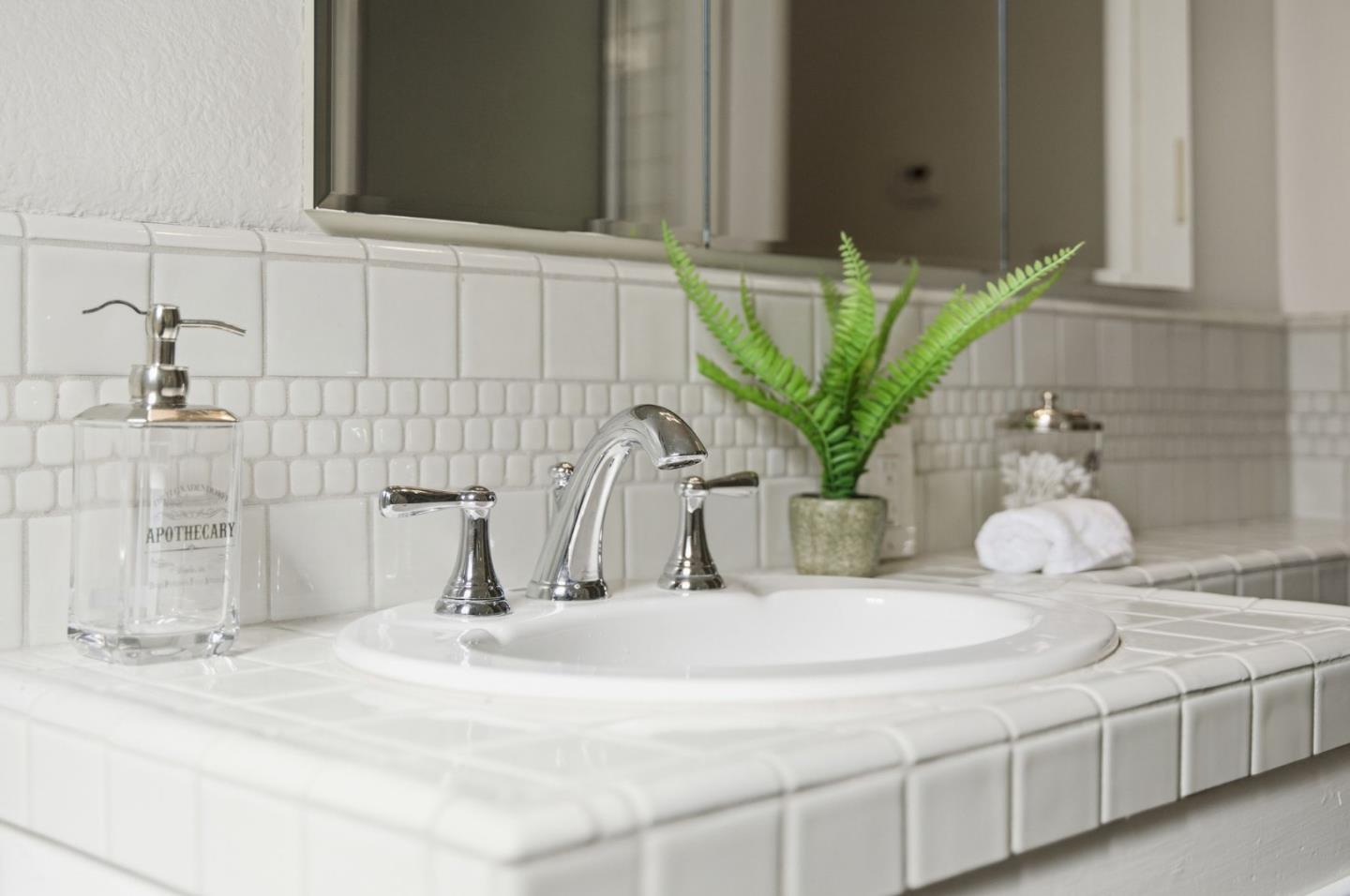 Detail Gallery Image 30 of 39 For 20571 Sunrise Dr, Cupertino,  CA 95014 - 3 Beds | 1 Baths