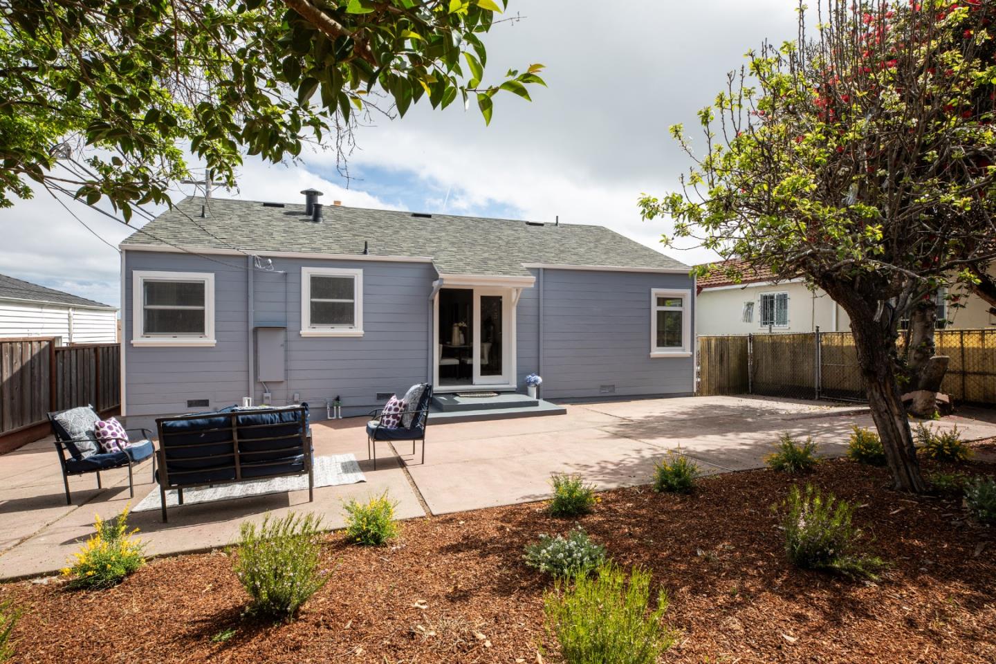 Detail Gallery Image 18 of 19 For 611 Elm Ave, San Bruno,  CA 94066 - 2 Beds | 1 Baths