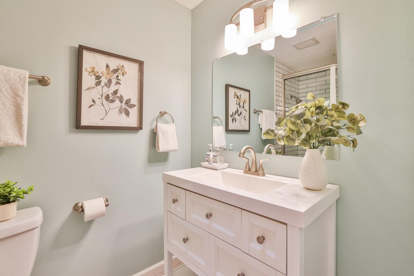 Detail Gallery Image 18 of 51 For 1597 Willowmont Ave, San Jose,  CA 95118 - 4 Beds | 2/1 Baths