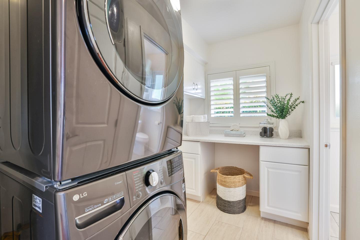 Detail Gallery Image 27 of 51 For 1597 Willowmont Ave, San Jose,  CA 95118 - 4 Beds | 2/1 Baths