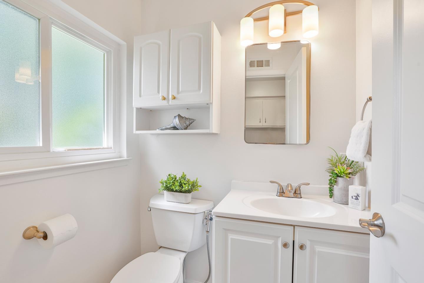 Detail Gallery Image 28 of 51 For 1597 Willowmont Ave, San Jose,  CA 95118 - 4 Beds | 2/1 Baths