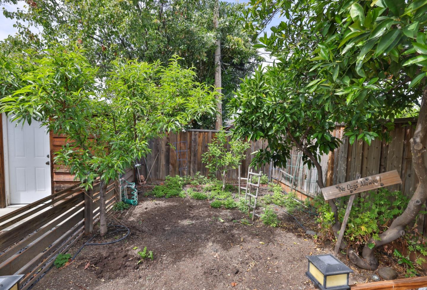 Detail Gallery Image 38 of 51 For 1597 Willowmont Ave, San Jose,  CA 95118 - 4 Beds | 2/1 Baths