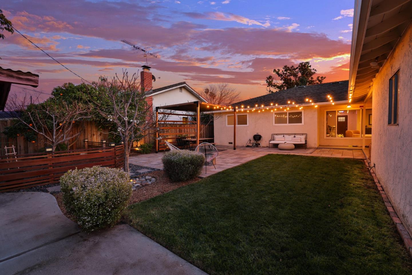 Detail Gallery Image 42 of 51 For 1597 Willowmont Ave, San Jose,  CA 95118 - 4 Beds | 2/1 Baths