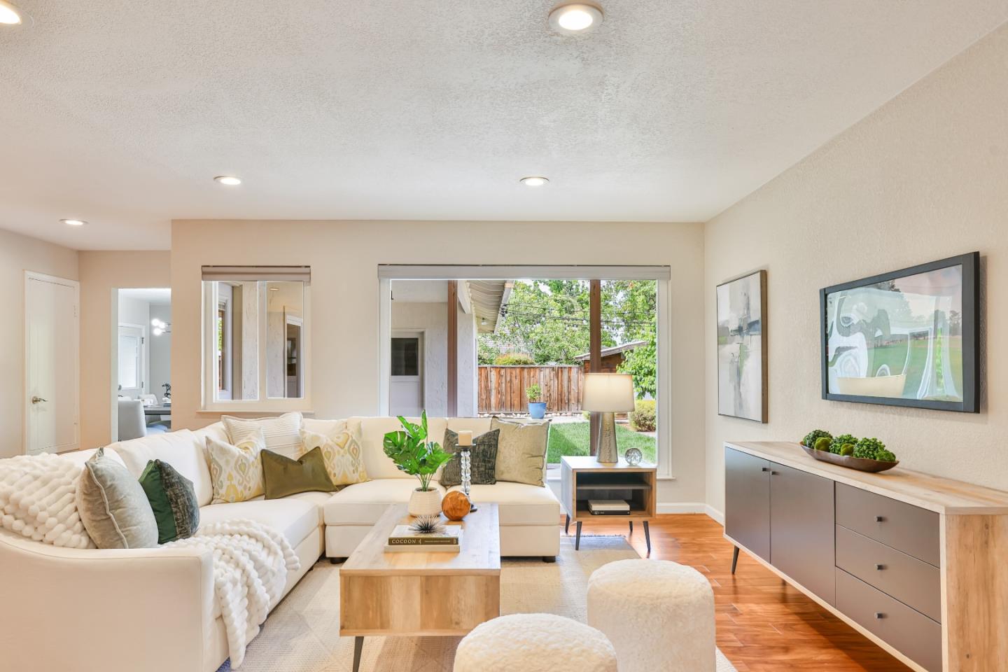 Detail Gallery Image 8 of 51 For 1597 Willowmont Ave, San Jose,  CA 95118 - 4 Beds | 2/1 Baths