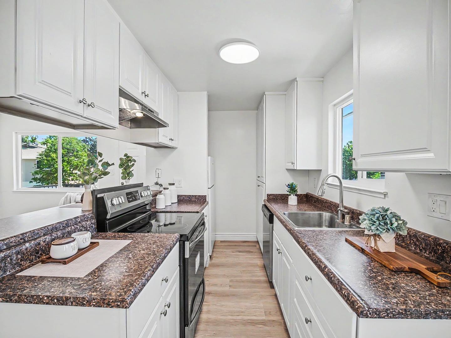 Detail Gallery Image 5 of 31 For 1318 Joplin Dr #4,  San Jose,  CA 95118 - 2 Beds | 1 Baths