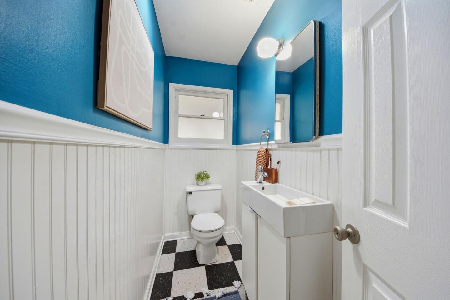 Detail Gallery Image 12 of 31 For 240 Sawyer St, Auburn,  CA 95603 - 3 Beds | 1/1 Baths