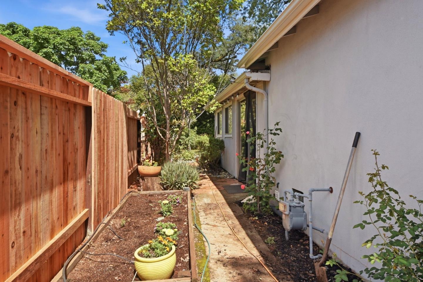 Detail Gallery Image 31 of 31 For 240 Sawyer St, Auburn,  CA 95603 - 3 Beds | 1/1 Baths