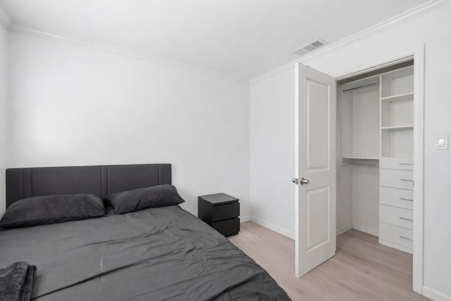 Detail Gallery Image 16 of 31 For 2170 Clarke Ave, East Palo Alto,  CA 94303 - 3 Beds | 2 Baths