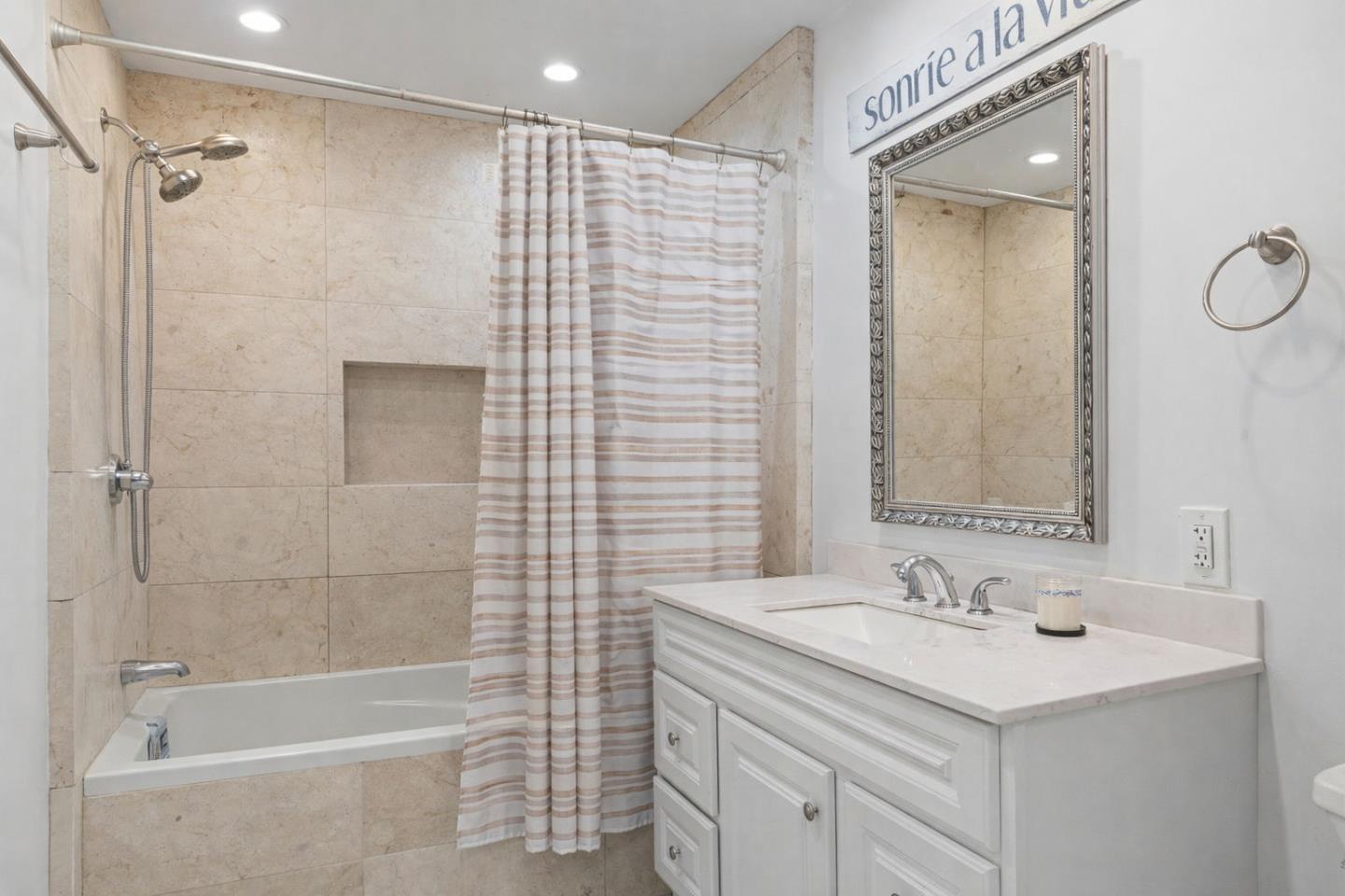 Detail Gallery Image 22 of 31 For 2170 Clarke Ave, East Palo Alto,  CA 94303 - 3 Beds | 2 Baths