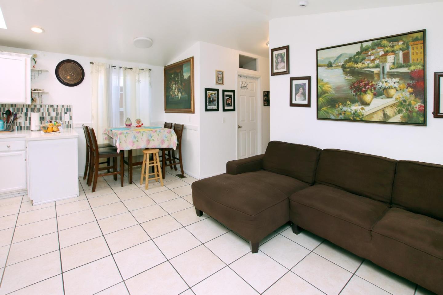 Detail Gallery Image 5 of 17 For Old San Jose,  Soquel,  CA 95073 - 3 Beds | 2 Baths