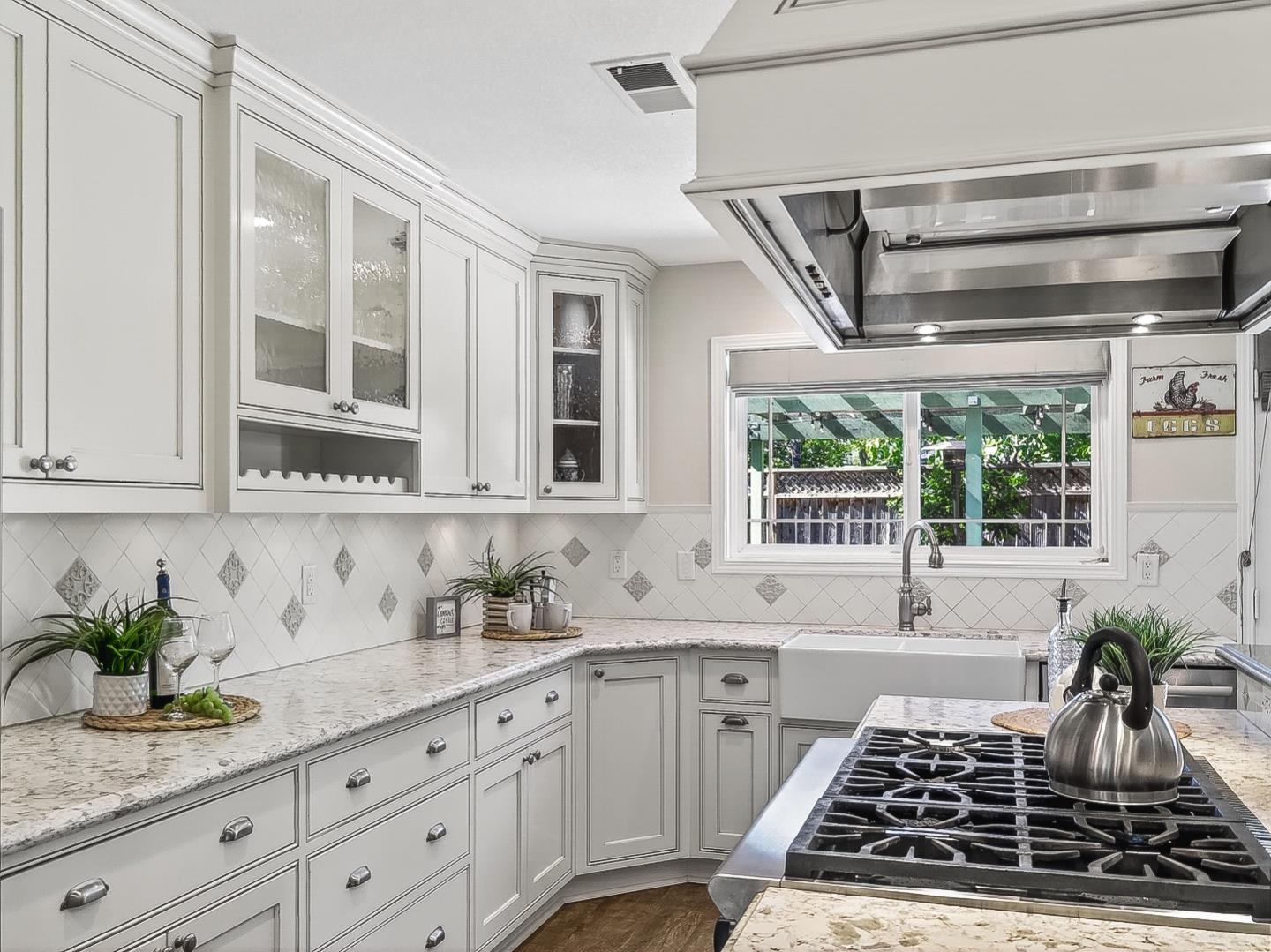 Detail Gallery Image 7 of 50 For 1427 Torrington Ct, San Jose,  CA 95120 - 4 Beds | 2/1 Baths