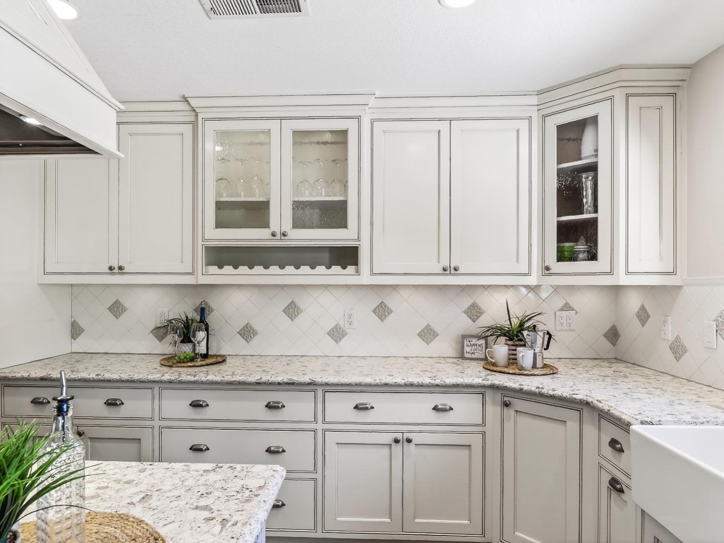 Detail Gallery Image 9 of 50 For 1427 Torrington Ct, San Jose,  CA 95120 - 4 Beds | 2/1 Baths