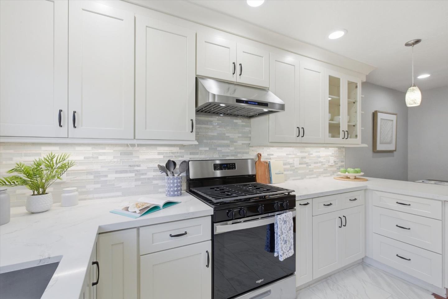 Photo #15: ML82042030 Listing: Photo #15