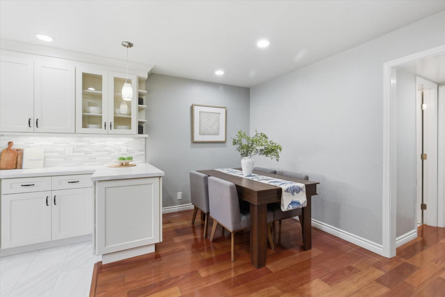 Photo #17: ML82042030 Listing: Photo #17