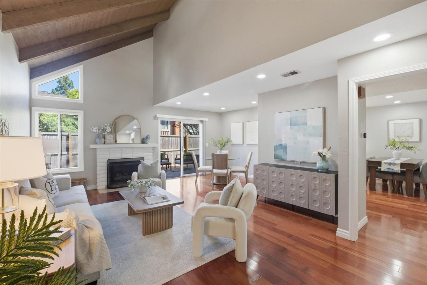 Photo #5: ML82042030 Listing: Photo #5