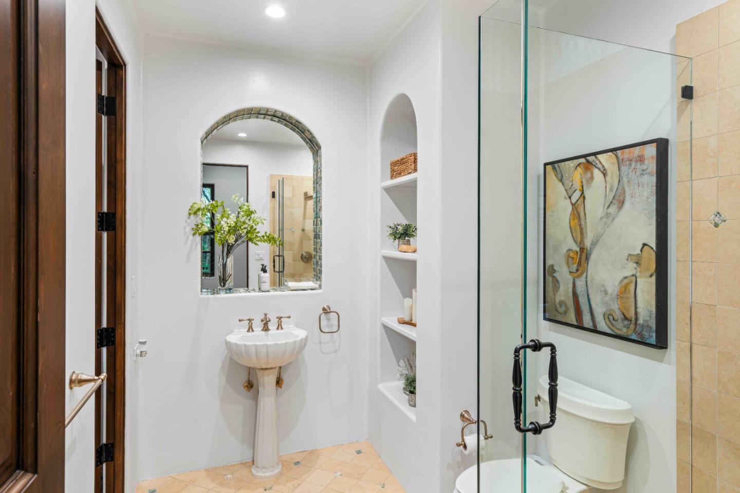 Detail Gallery Image 17 of 37 For 1932 Emerson St, Palo Alto,  CA 94301 - 6 Beds | 6 Baths