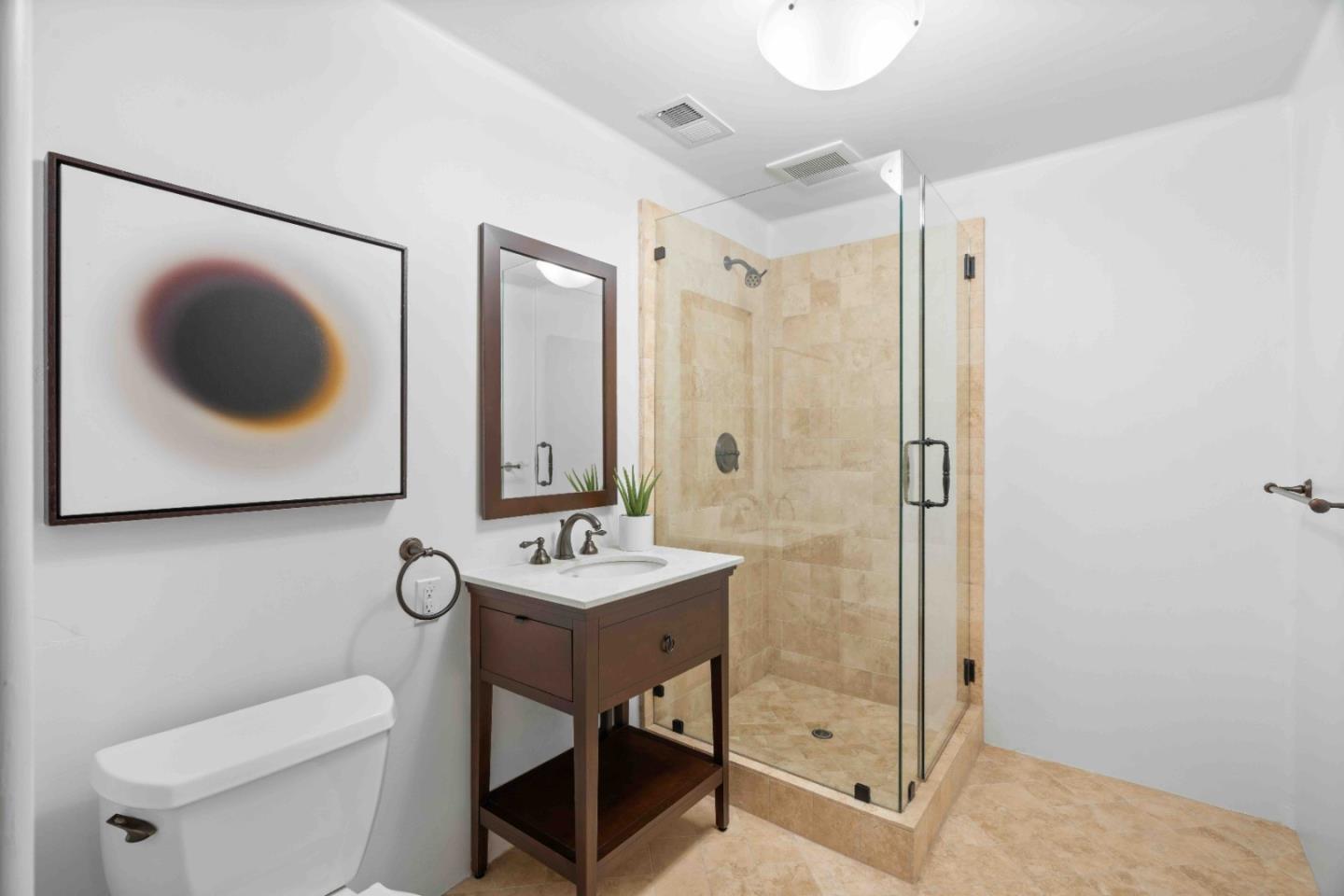 Detail Gallery Image 33 of 37 For 1932 Emerson St, Palo Alto,  CA 94301 - 6 Beds | 6 Baths