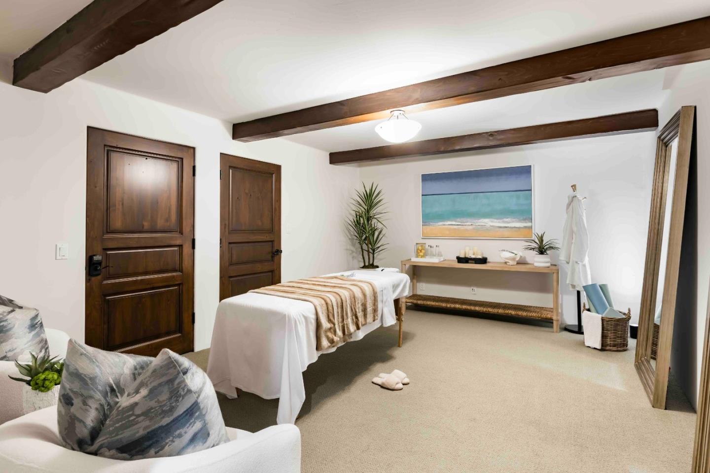 Detail Gallery Image 34 of 37 For 1932 Emerson St, Palo Alto,  CA 94301 - 6 Beds | 6 Baths